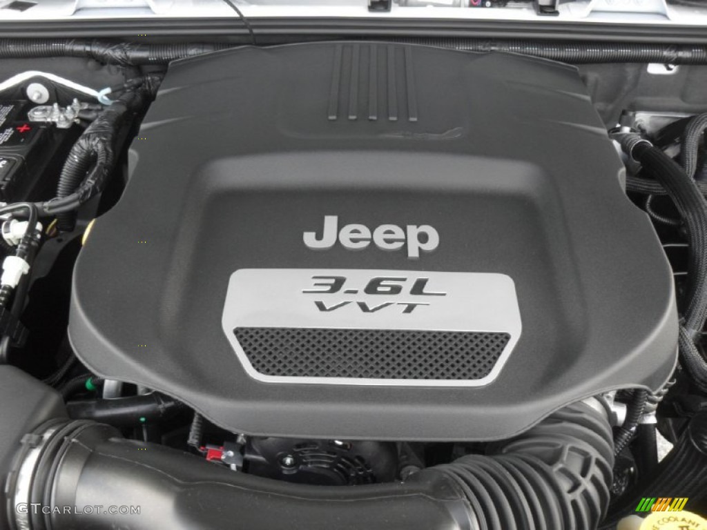2012 Jeep Wrangler Unlimited Sahara 4x4 3.6 Liter DOHC 24-Valve VVT Pentastar V6 Engine Photo #59569998