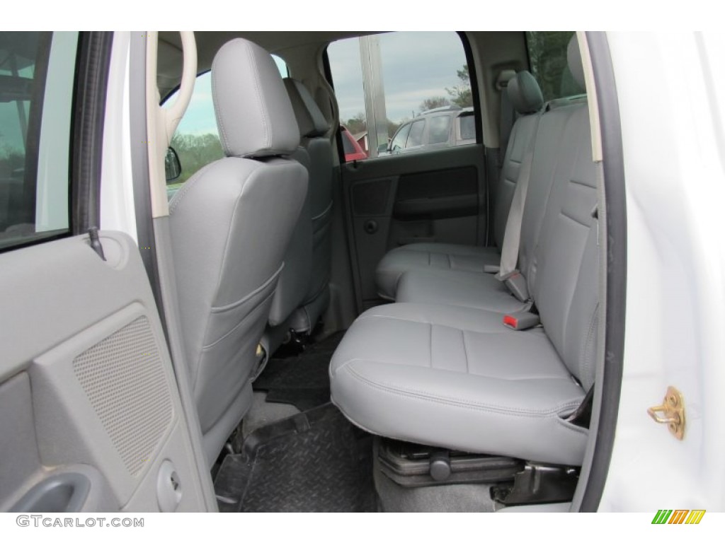 2007 Ram 3500 Sport Quad Cab 4x4 - Bright White / Medium Slate Gray photo #13