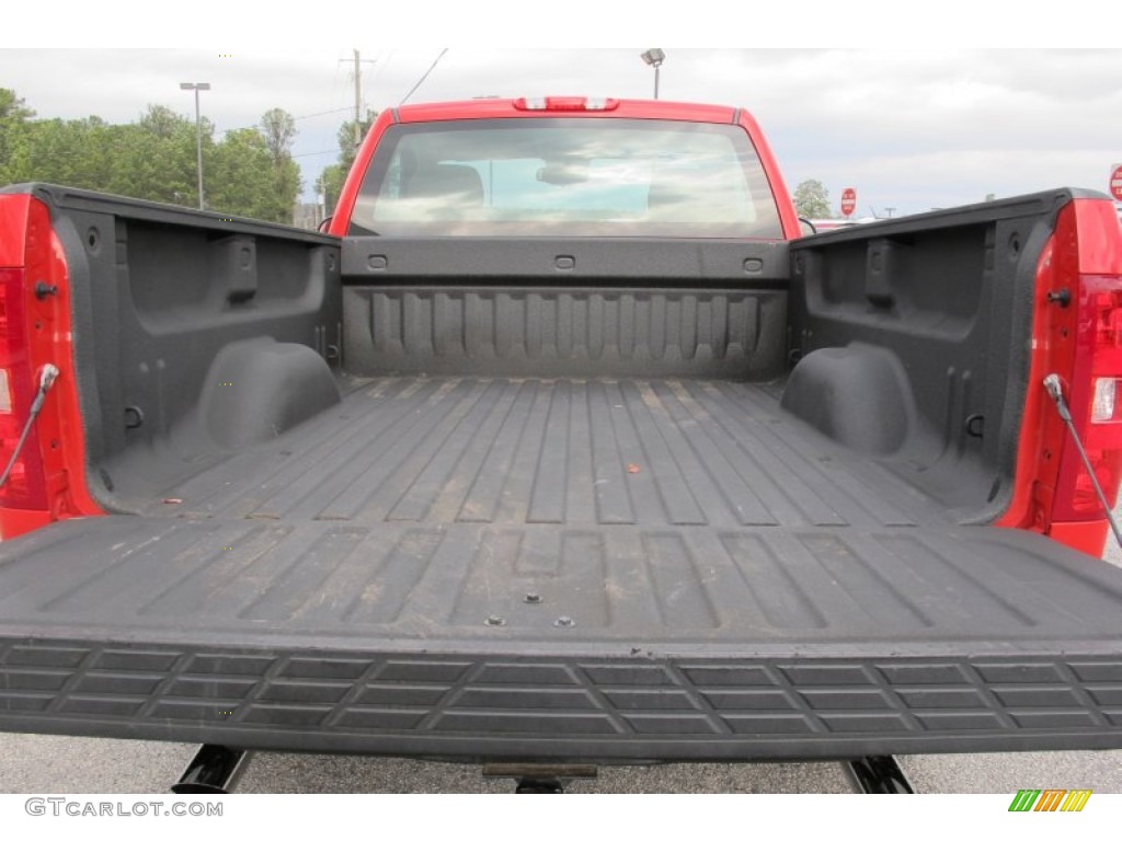 2007 Silverado 1500 LS Regular Cab - Victory Red / Dark Titanium Gray photo #12