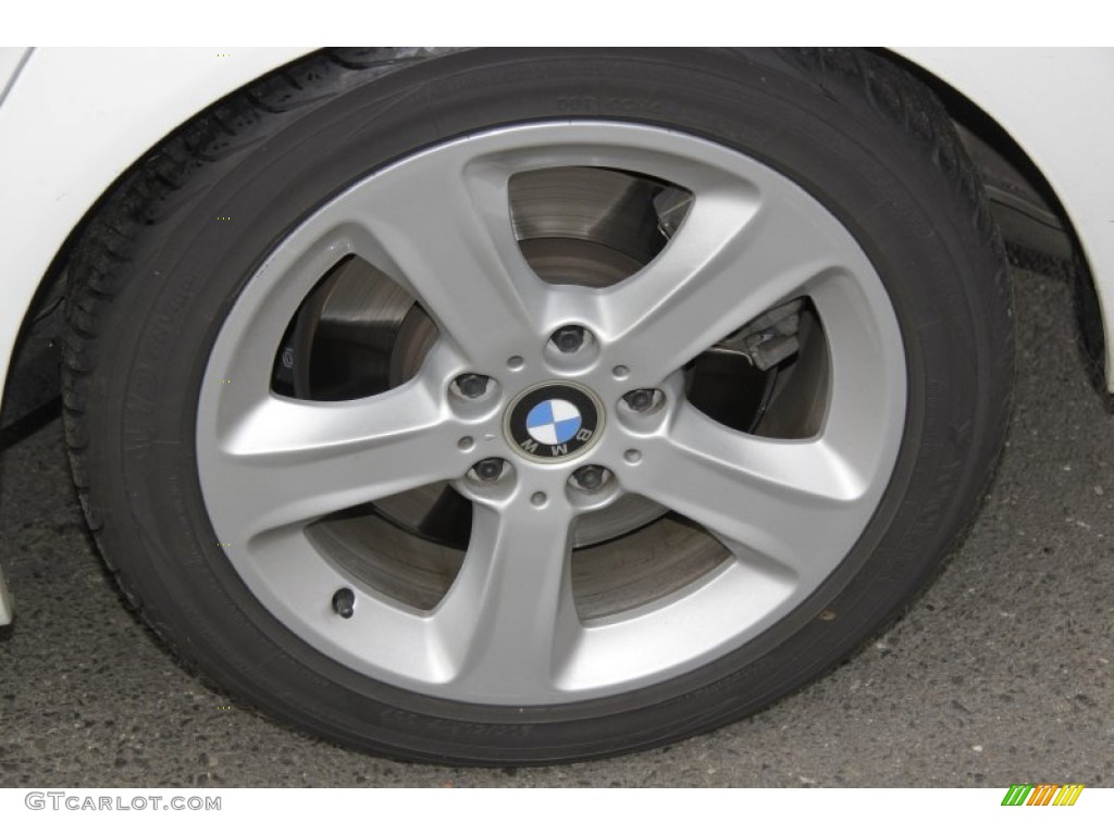 2005 3 Series 330i Sedan - Alpine White / Sand photo #15
