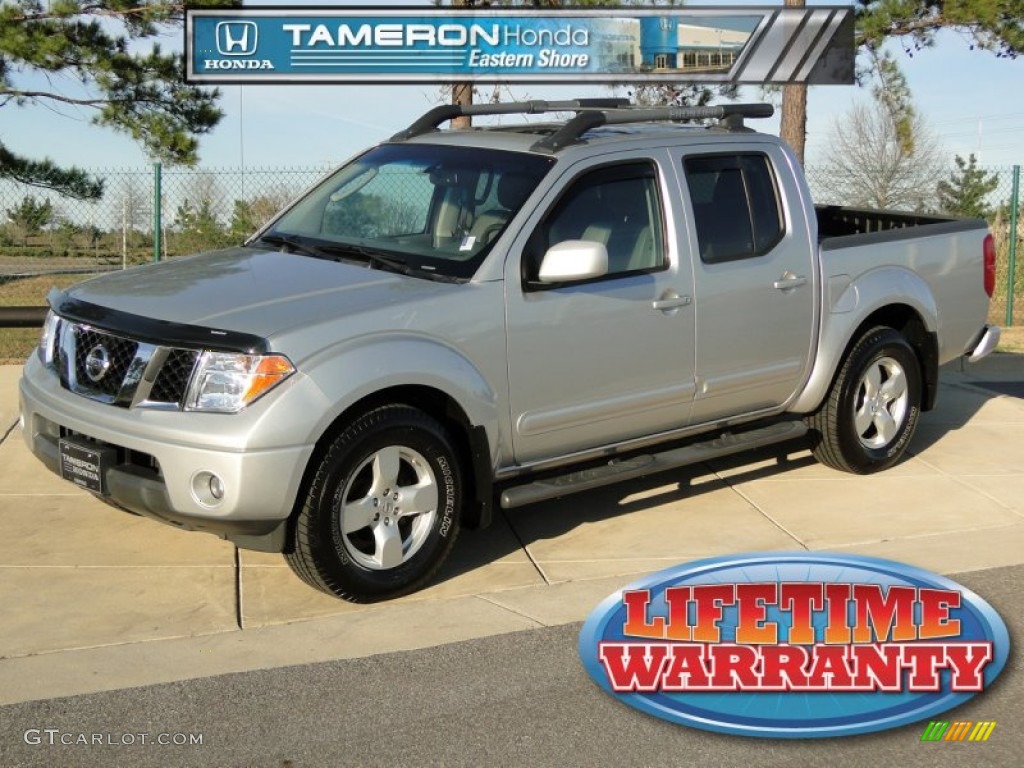 2007 Frontier LE Crew Cab - Radiant Silver / Steel photo #1
