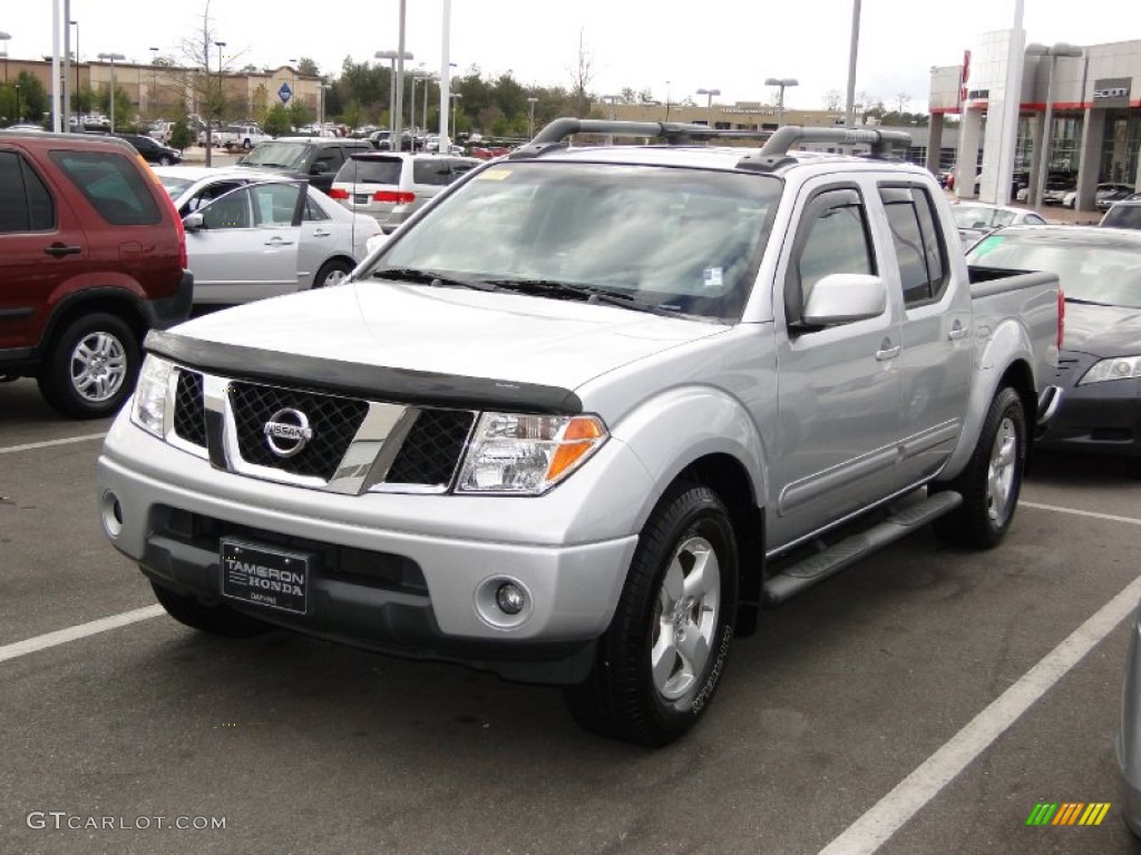 2007 Frontier LE Crew Cab - Radiant Silver / Steel photo #31