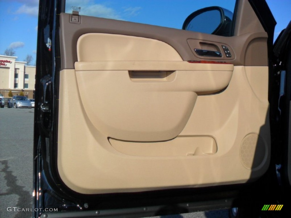 2012 Chevrolet Tahoe LTZ 4x4 Light Cashmere/Dark Cashmere Door Panel Photo #59572589