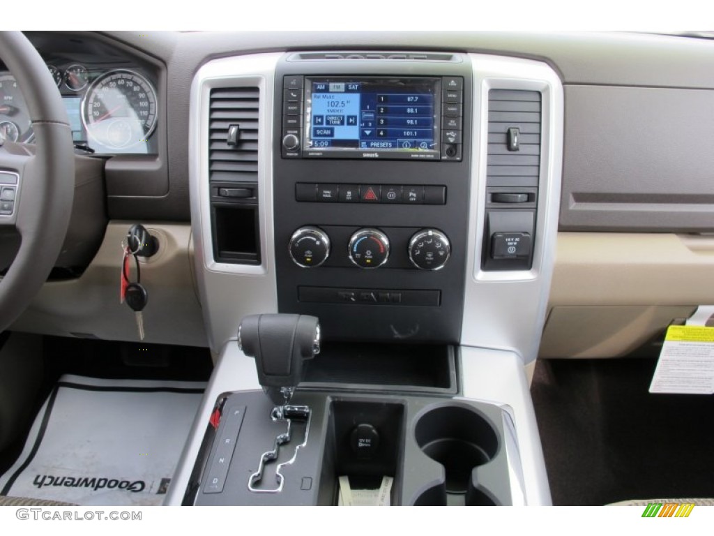 2012 Ram 1500 Big Horn Crew Cab - Bright White / Light Pebble Beige/Bark Brown photo #15