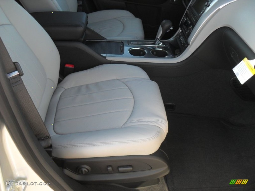 Light Gray/Ebony Interior 2012 Chevrolet Traverse LTZ Photo #59573265