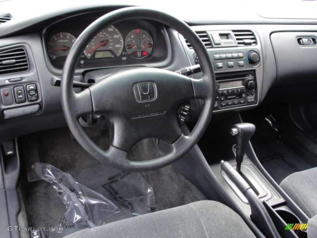 2002 Honda Accord SE Coupe Charcoal Dashboard Photo #59573643