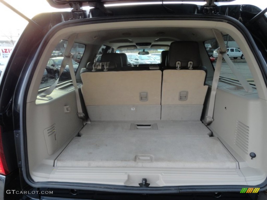 2010 Ford Expedition EL XLT 4x4 Trunk Photos