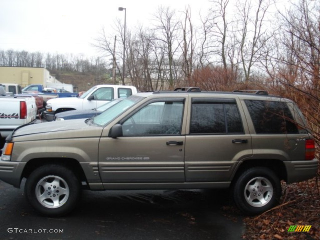 1998 Grand Cherokee Laredo 4x4 - Char Gold Satin Glow / Black photo #4