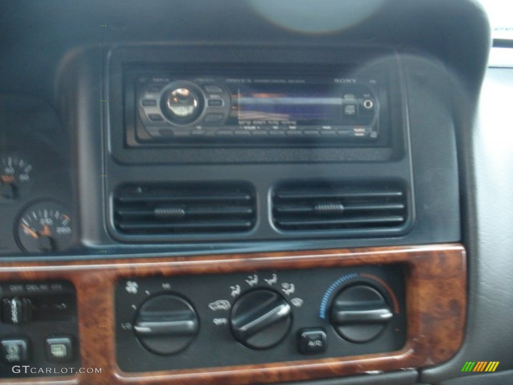 1998 Grand Cherokee Laredo 4x4 - Char Gold Satin Glow / Black photo #11