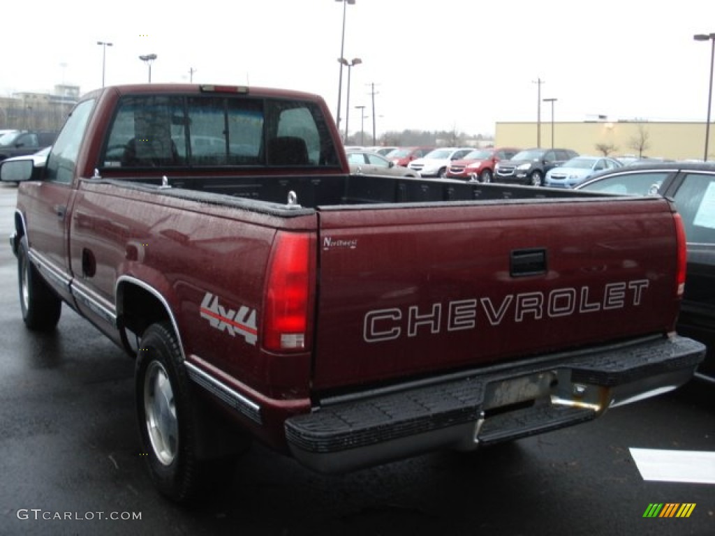 1998 C/K K1500 Regular Cab 4x4 - Dark Carmine Red Metallic / Red photo #6