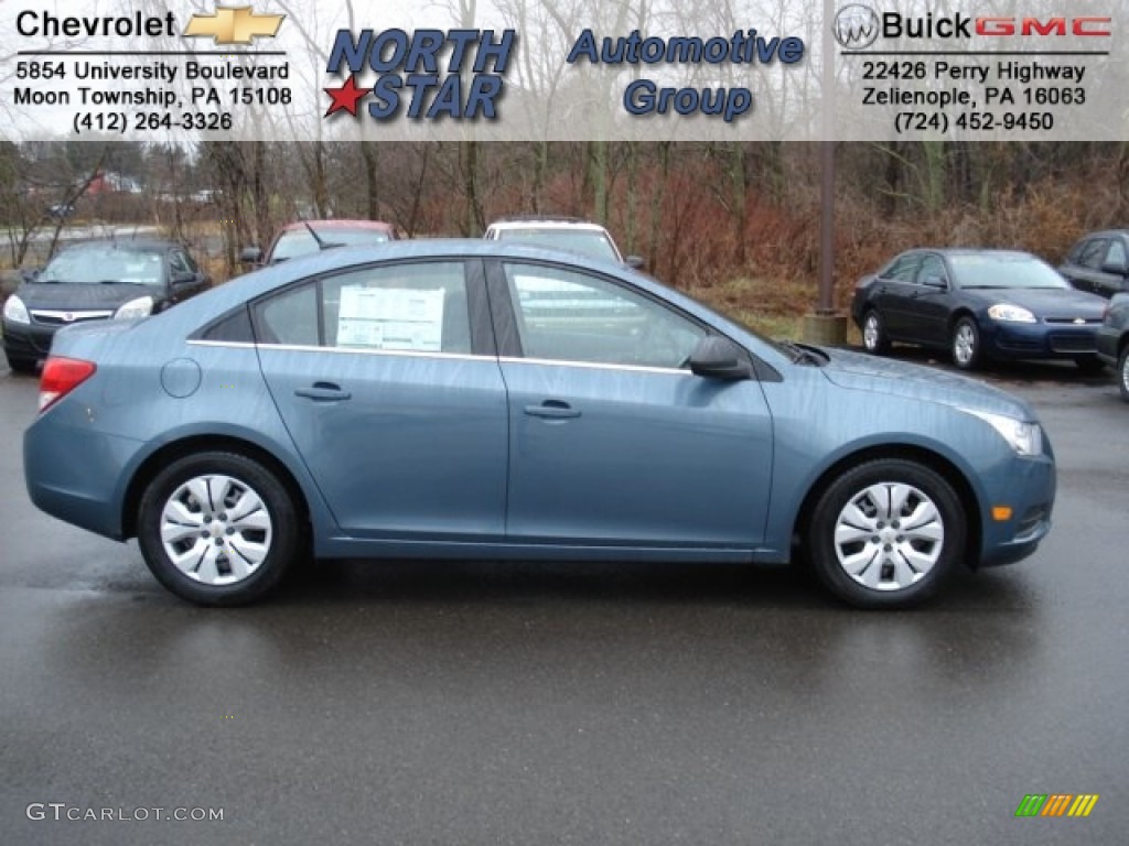 Blue Granite Metallic Chevrolet Cruze