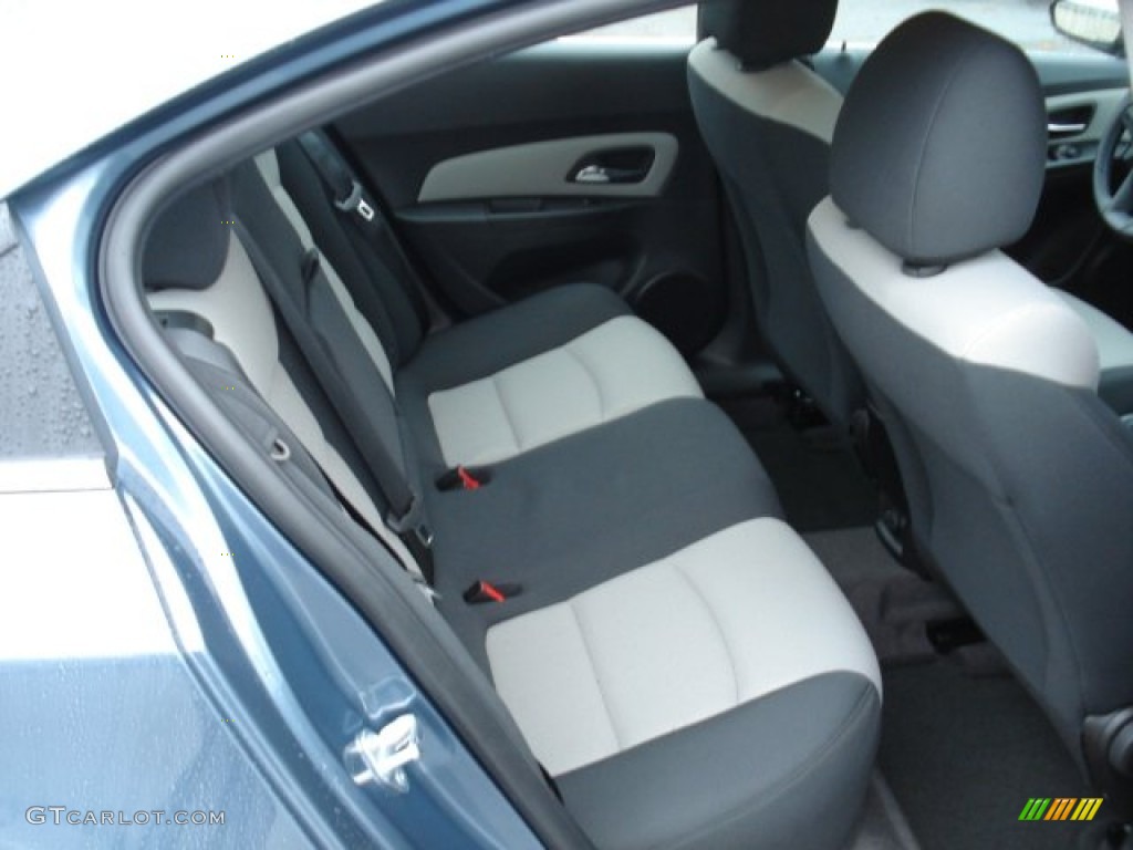 2012 Cruze LS - Blue Granite Metallic / Jet Black/Medium Titanium photo #15