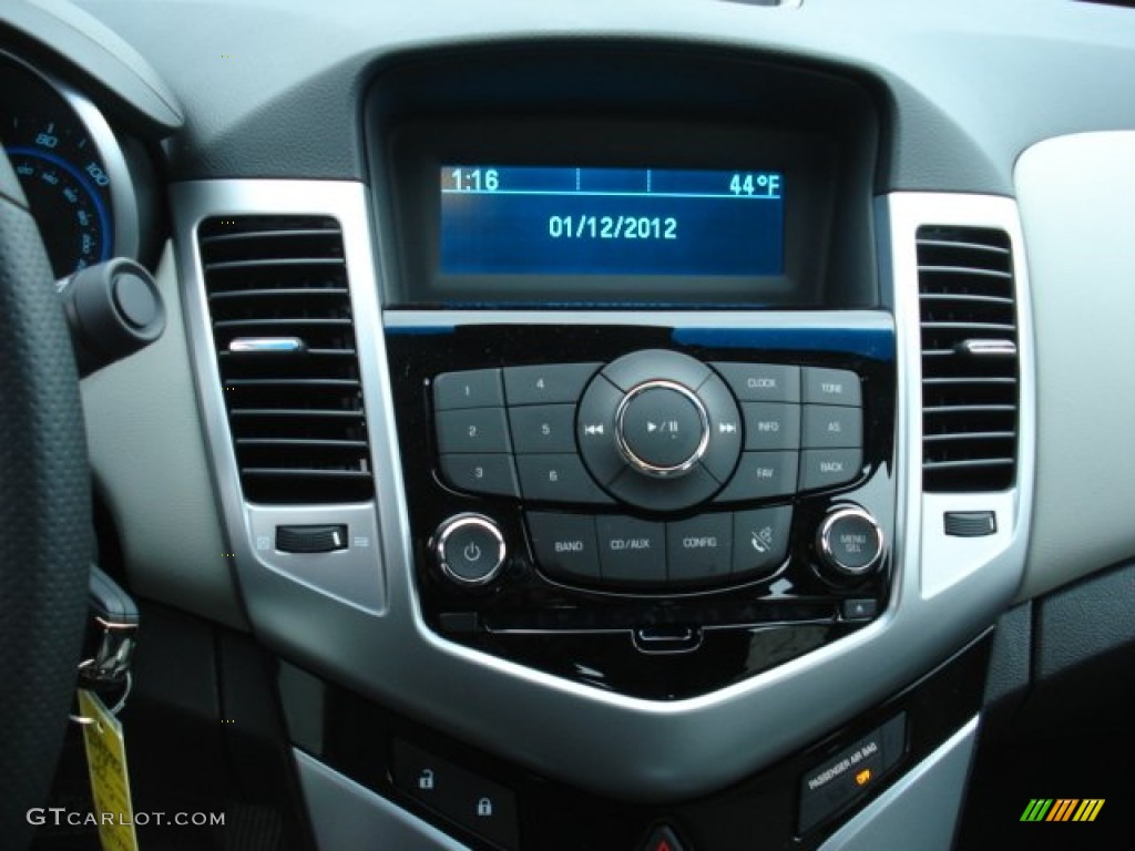 2012 Cruze LS - Blue Granite Metallic / Jet Black/Medium Titanium photo #17