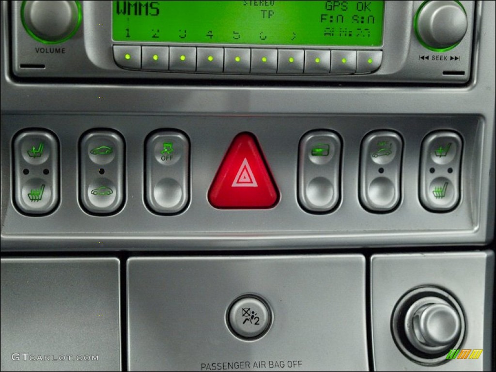 2005 Chrysler Crossfire Limited Coupe Controls Photo #59577276