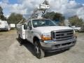 Oxford White 2001 Ford F450 Super Duty XL Regular Cab Bucket Truck Exterior