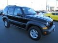 Black - Liberty Sport 4x4 Photo No. 1