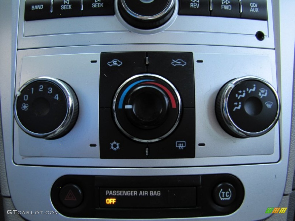 2008 Chevrolet Malibu LS Sedan Controls Photo #59580333