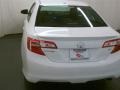 Super White - Camry SE Photo No. 3