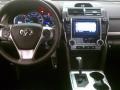 Super White - Camry SE Photo No. 7