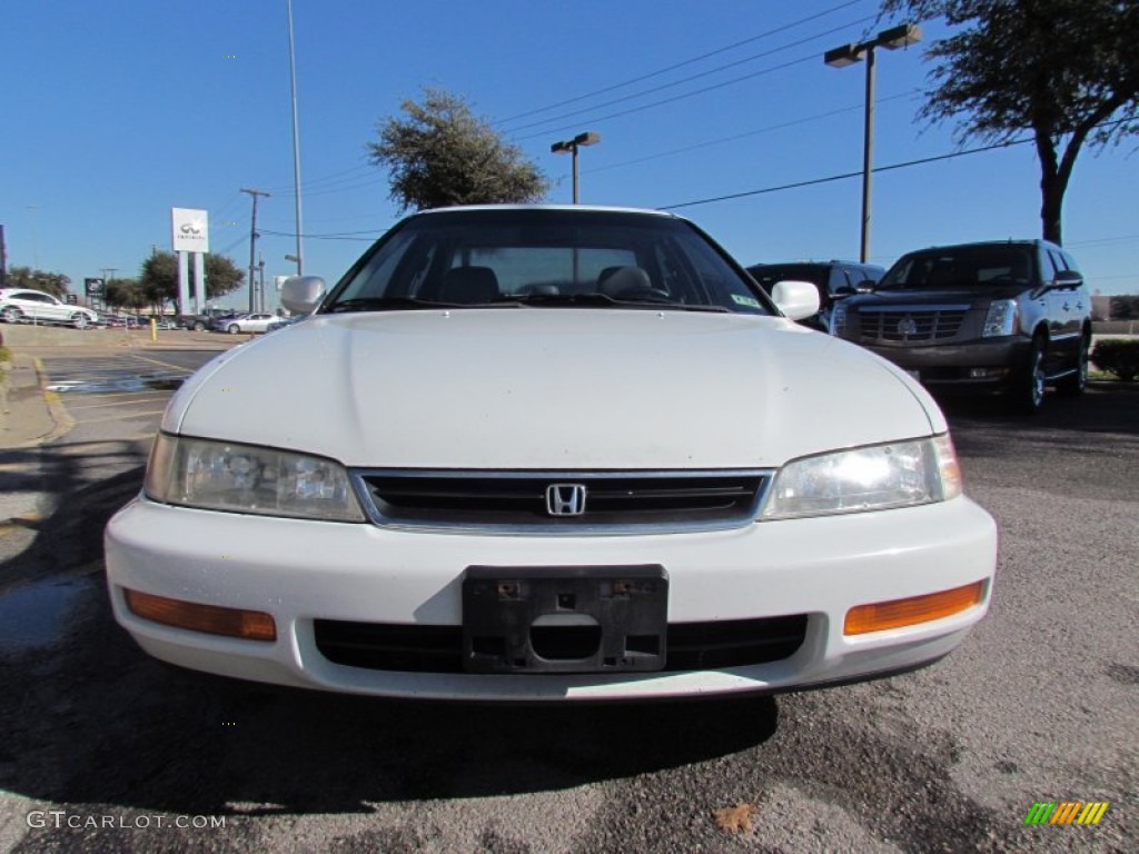 1996 Accord EX V6 Sedan - Frost White / Gray photo #6