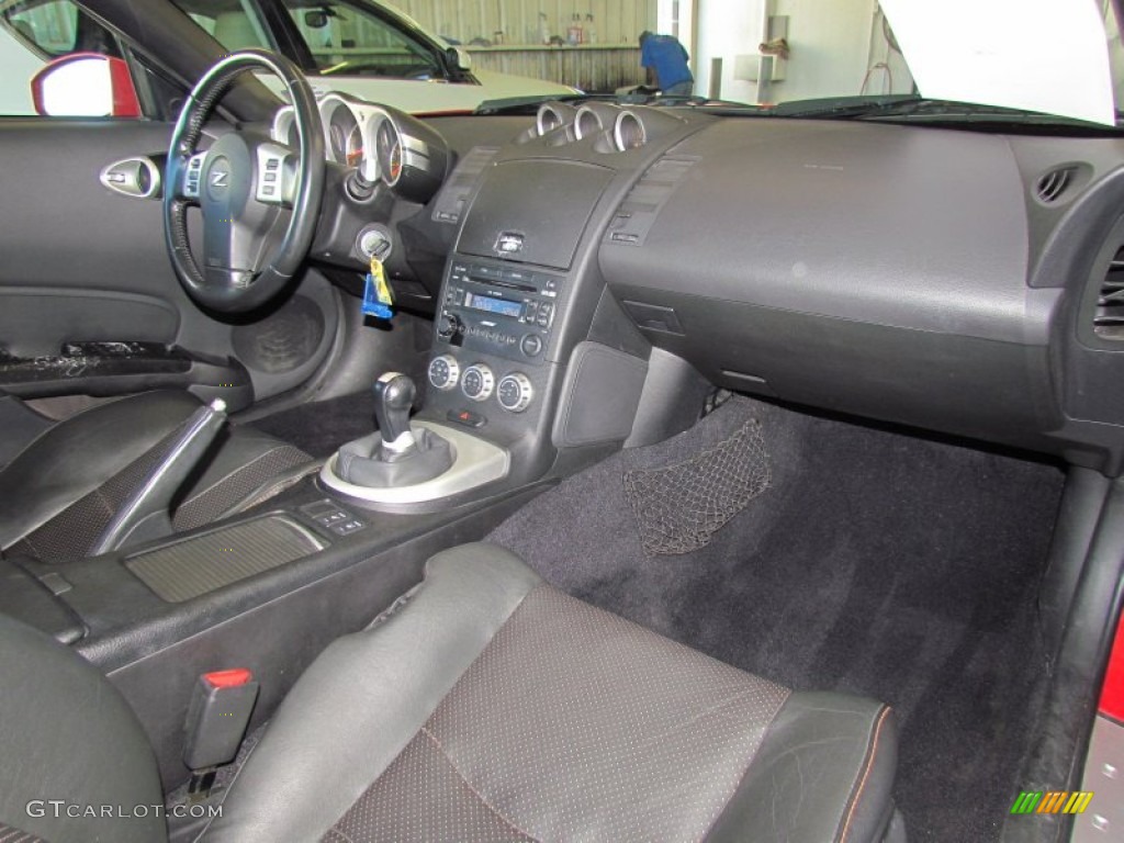 2006 350Z Touring Roadster - Redline / Charcoal Leather photo #15