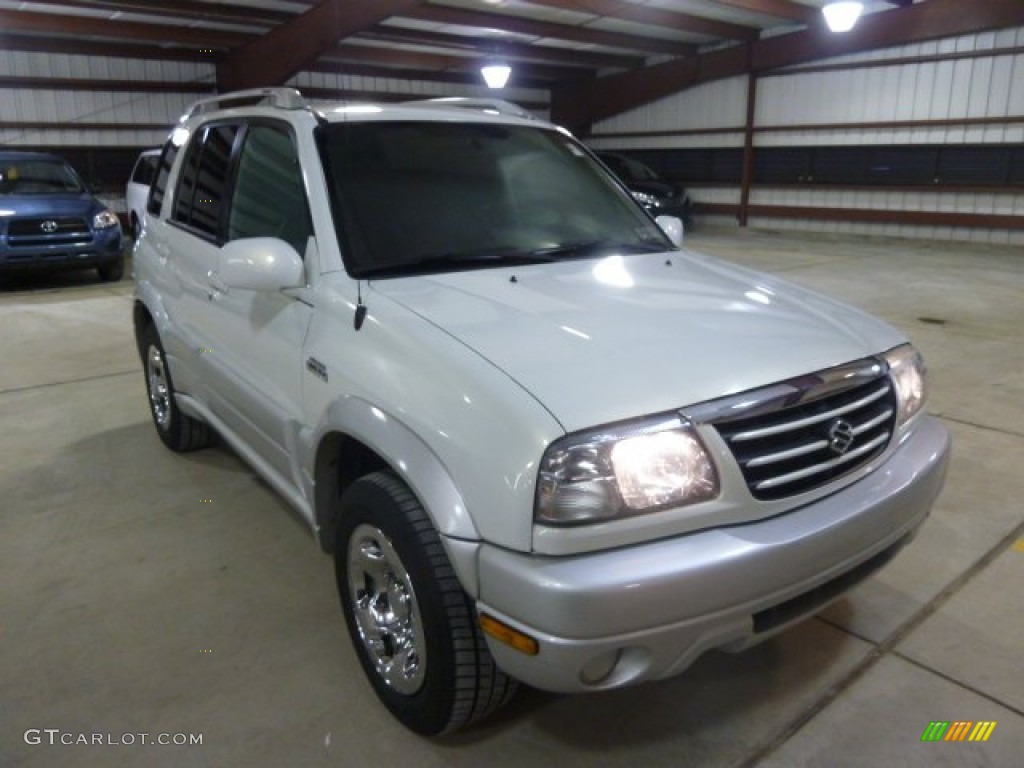 2005 Grand Vitara LX 4WD - White Pearl / Gray photo #6