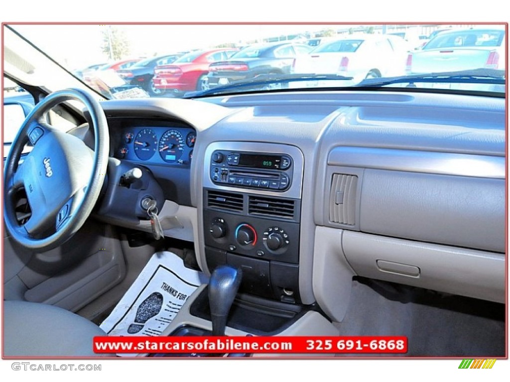 2002 Grand Cherokee Laredo - Dark Garnet Red Pearlcoat / Taupe photo #21