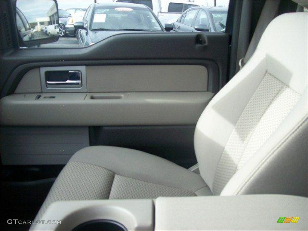 2010 F150 XLT SuperCrew - Dark Blue Pearl Metallic / Medium Stone photo #11