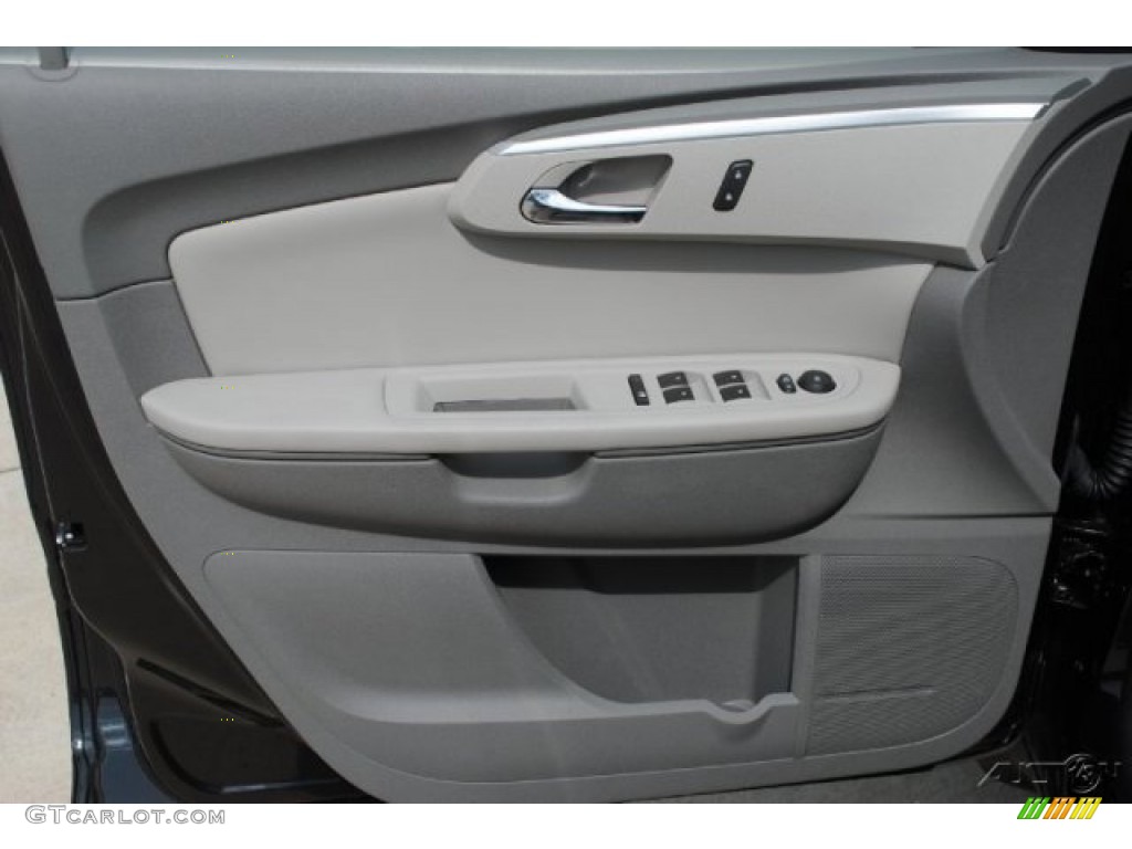 2011 Traverse LT AWD - Black Granite Metallic / Dark Gray/Light Gray photo #12