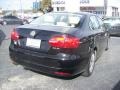 Black - Jetta SE Sedan Photo No. 3