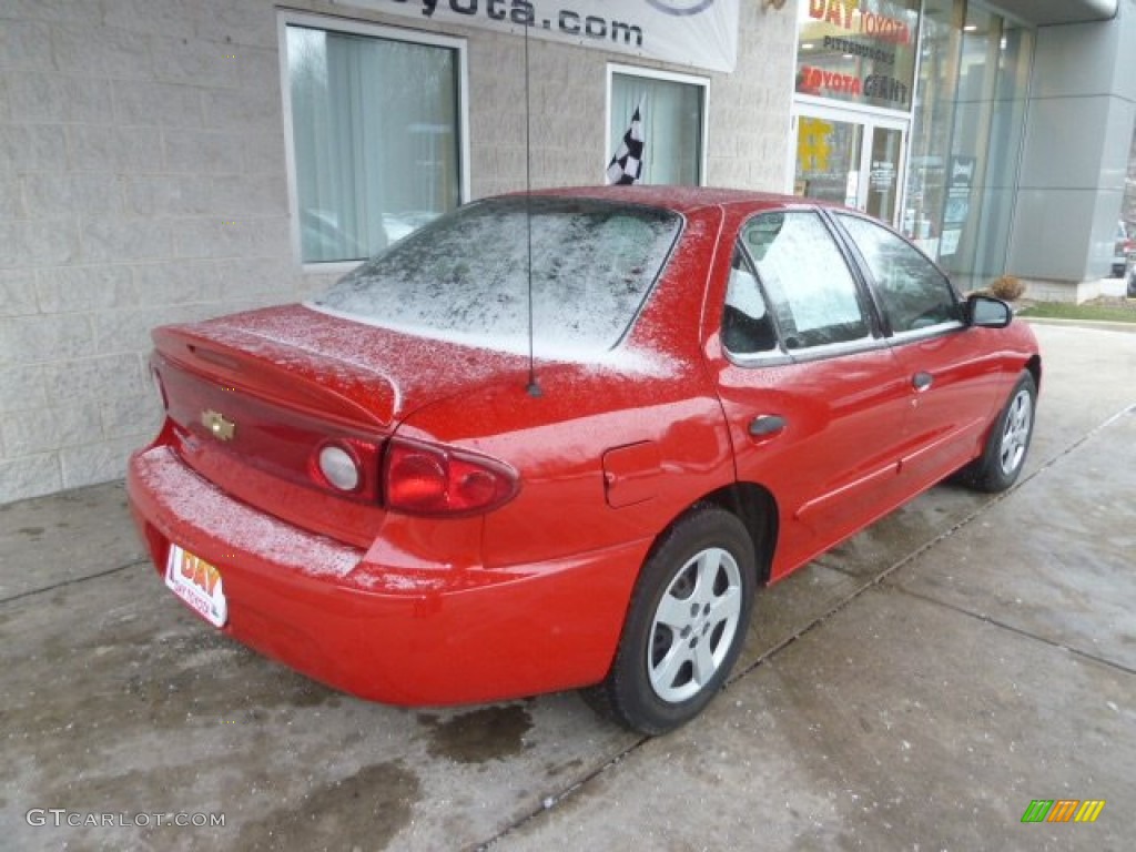 2004 Cavalier LS Sedan - Victory Red / Graphite photo #2