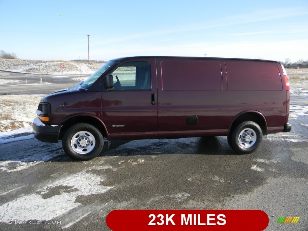2004 Express 2500 CNG Cargo Van - Berry Red Metallic / Medium Dark Pewter photo #1
