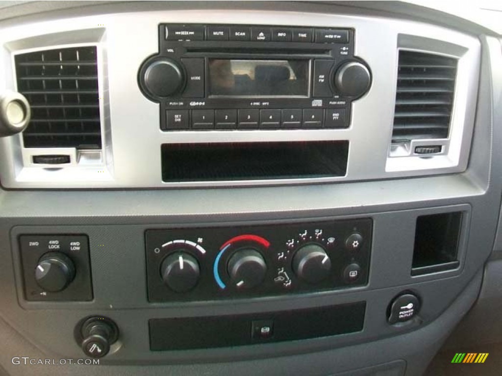 2007 Dodge Ram 2500 SLT Mega Cab 4x4 Controls Photo #59596110