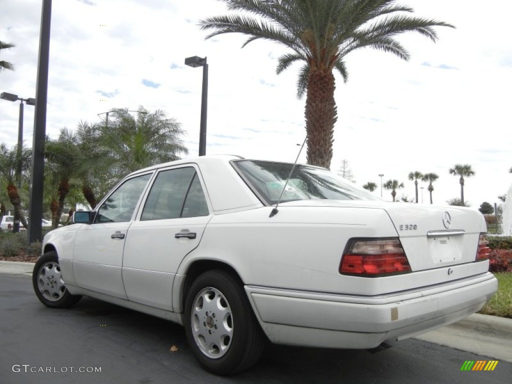 Polar White 1994 Mercedes-Benz E 320 Sedan Exterior Photo #59598826