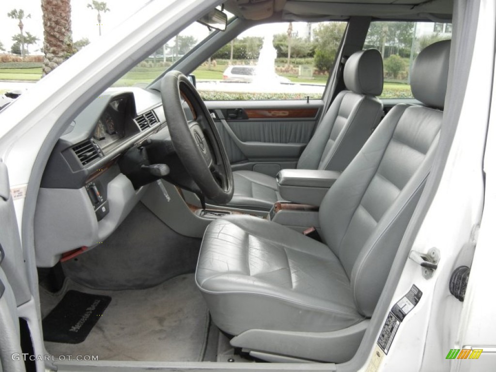 Grey Interior 1994 Mercedes-Benz E 320 Sedan Photo #59598858
