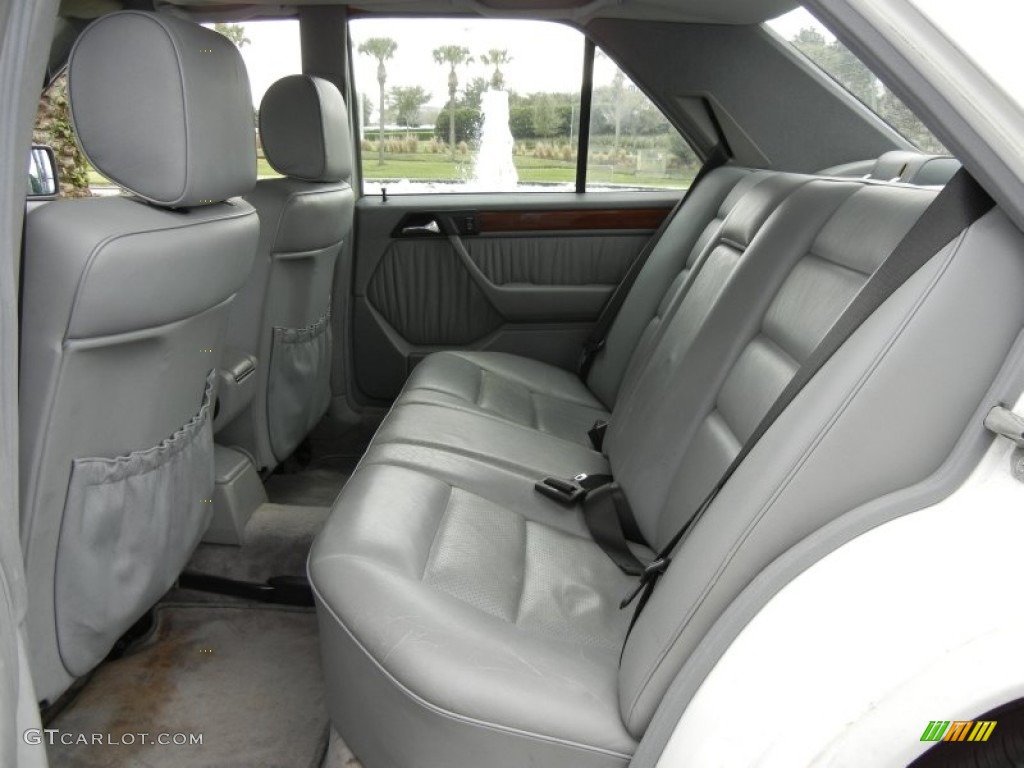 Grey Interior 1994 Mercedes-Benz E 320 Sedan Photo #59598882