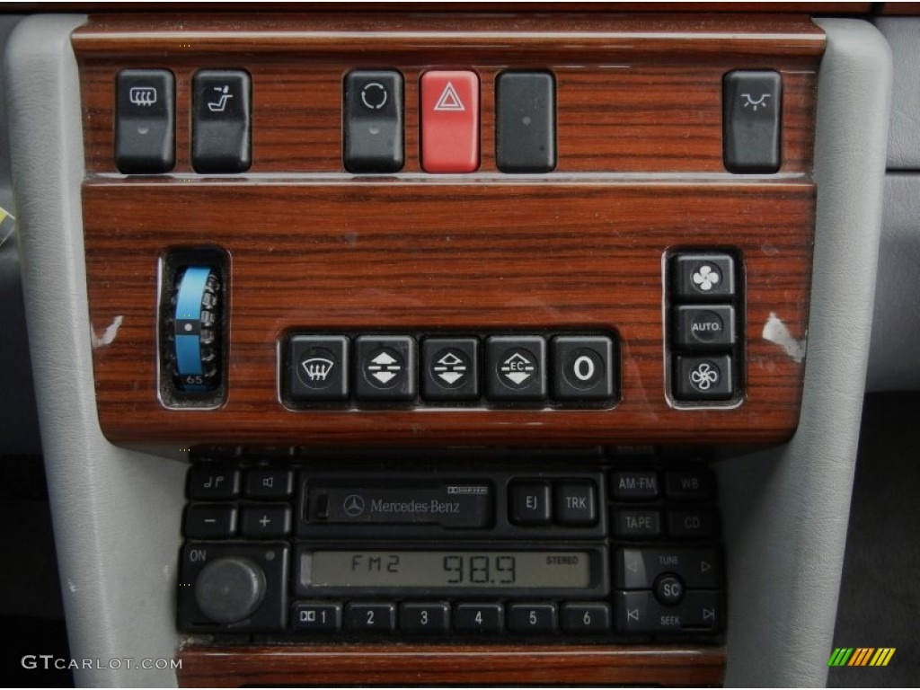 1994 Mercedes-Benz E 320 Sedan Controls Photos
