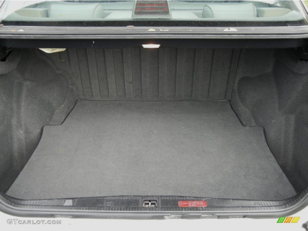 1994 Mercedes-Benz E 320 Sedan Trunk Photos