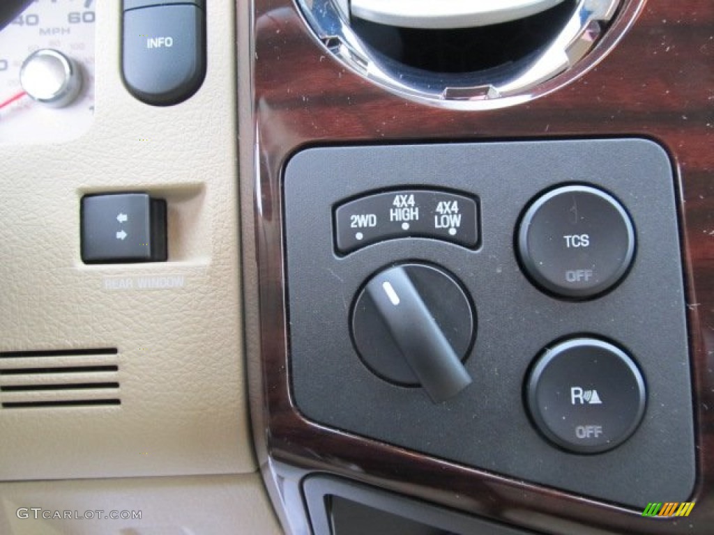 2008 Ford F250 Super Duty Lariat Crew Cab 4x4 Controls Photo #59599581
