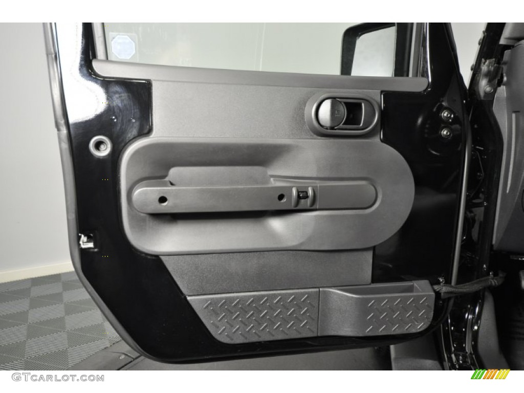 2009 Jeep Wrangler Sahara 4x4 Dark Slate Gray/Medium Slate Gray Door Panel Photo #59602173