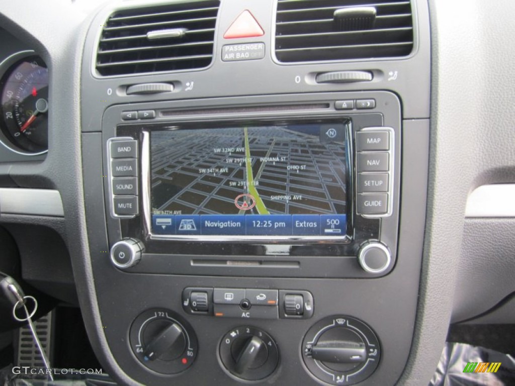 2009 Volkswagen GTI 2 Door Controls Photos