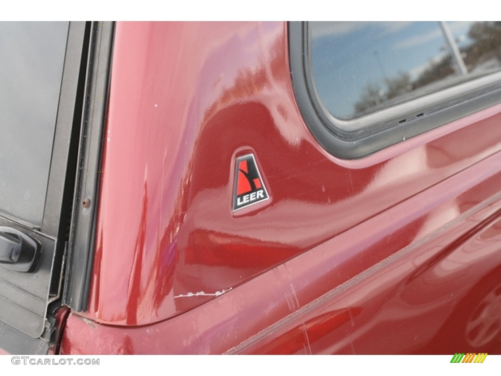 1998 Tacoma Limited Extended Cab 4x4 - Sunfire Red Pearl Metallic / Gray photo #17