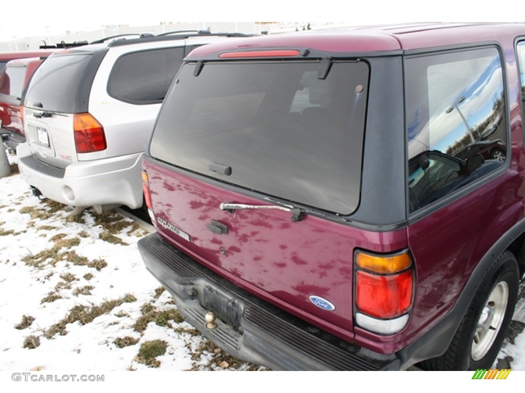 1996 Explorer Sport 4x4 - Medium Berry Red Metallic / Beige photo #12