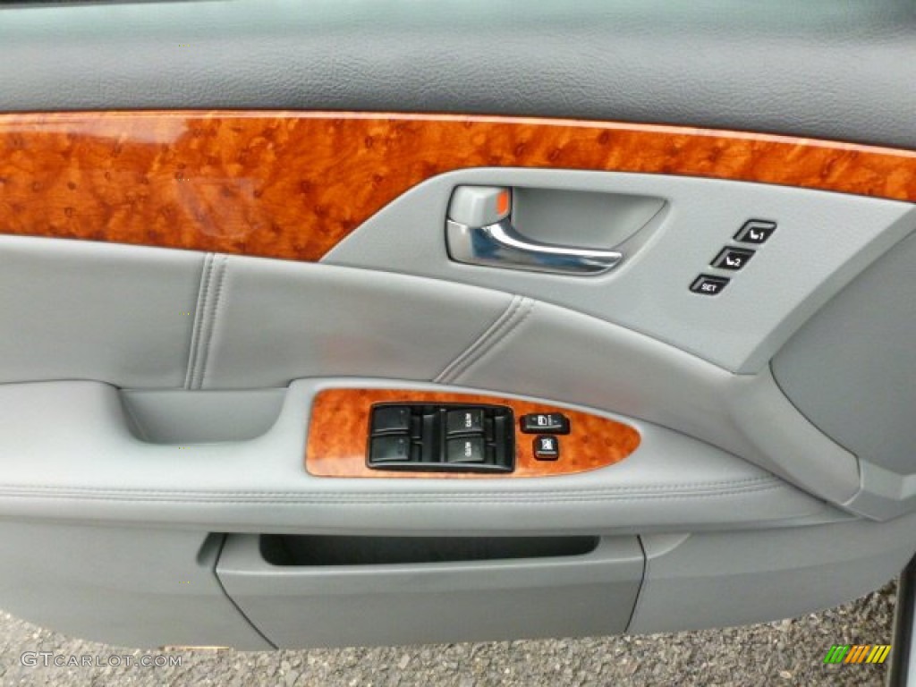 2006 Toyota Avalon Limited Light Gray Door Panel Photo #59611940