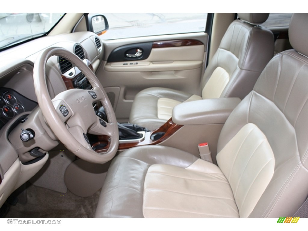 Light Tan Interior 2004 GMC Envoy SLT 4x4 Photo #59612211