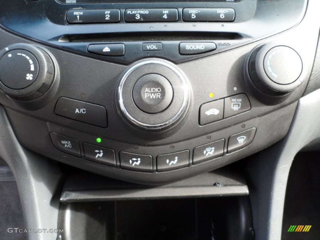 2004 Honda Accord LX Sedan Controls Photo #59612322