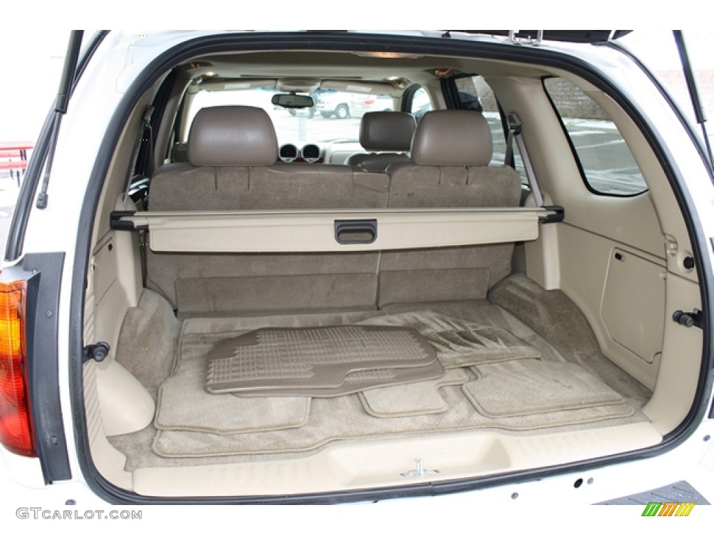 2004 GMC Envoy SLT 4x4 Trunk Photo #59612349