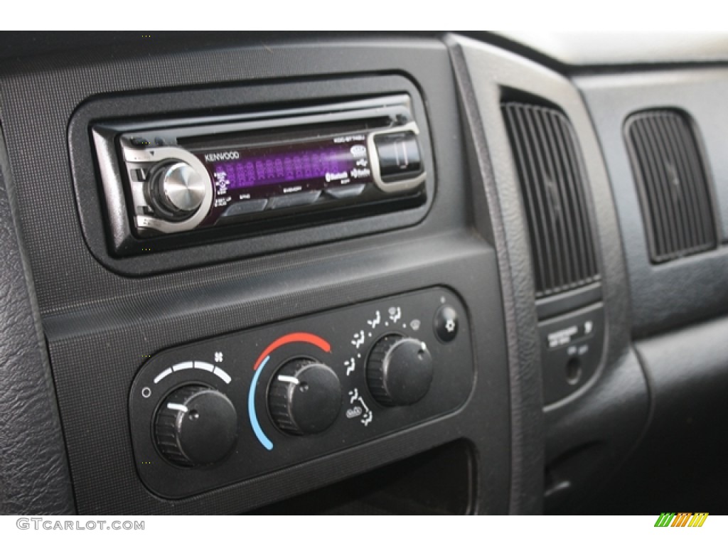 2003 Dodge Ram 1500 ST Regular Cab 4x4 Controls Photos
