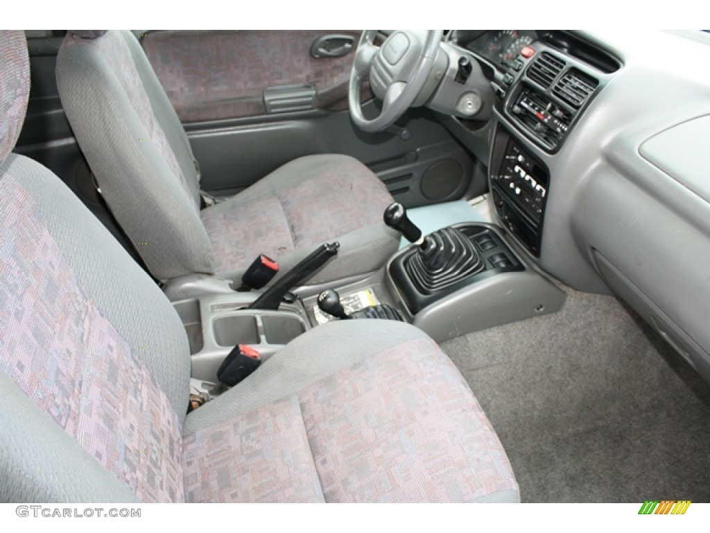 2001 Chevrolet Tracker Soft Top 4WD Interior Color Photos