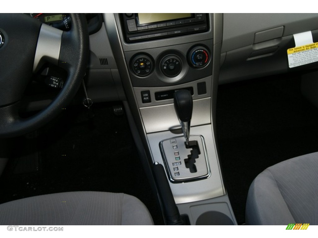 2012 Corolla LE - Super White / Ash photo #13